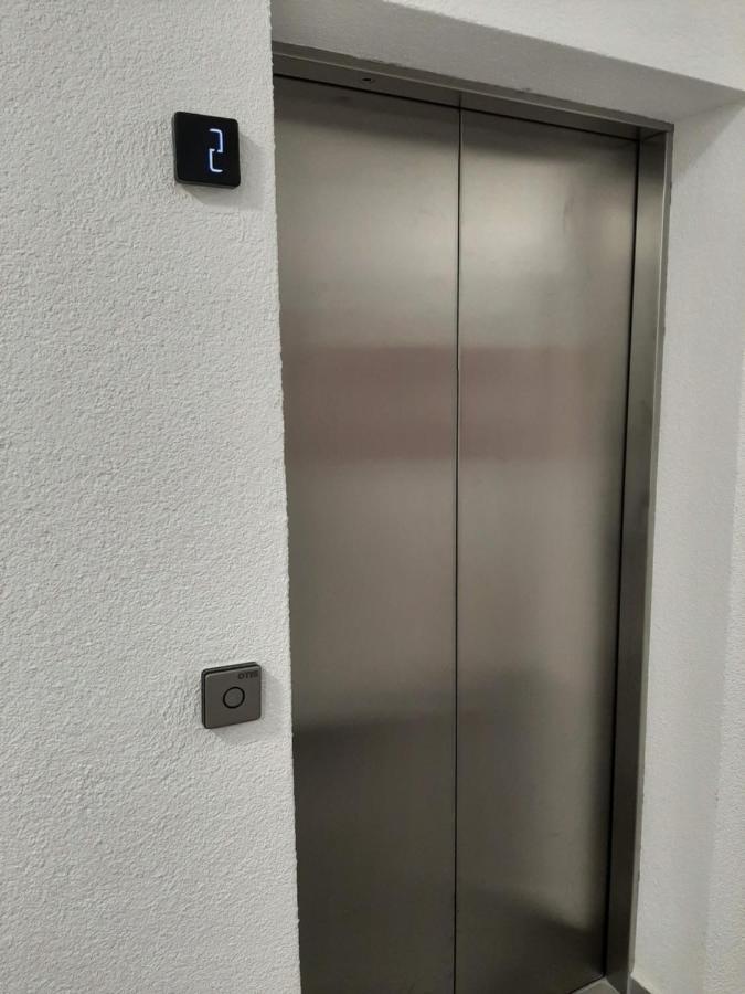 וירוביטיצה Gajeva Rooms - Stockholm Apartment Self Check-In מראה חיצוני תמונה